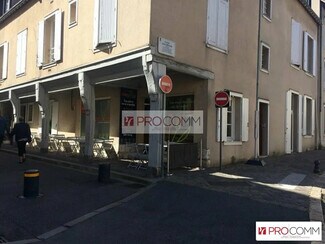 Plus de détails pour Commerce de détail à louer