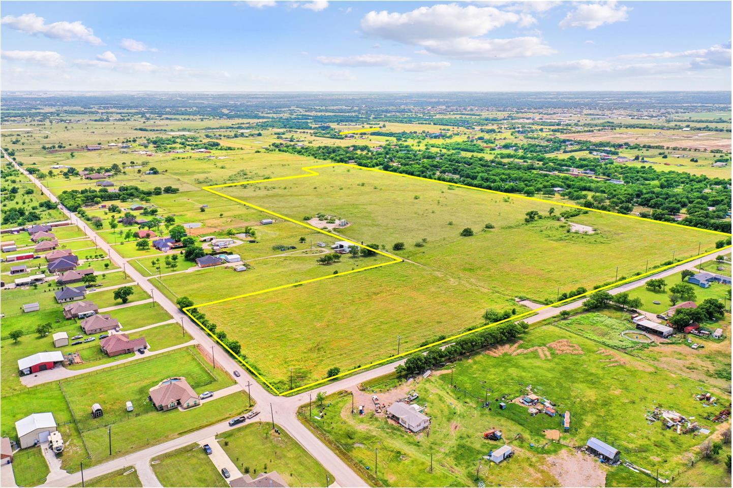 Seaborn Rd, Ponder, TX à vendre Photo du bâtiment- Image 1 de 11