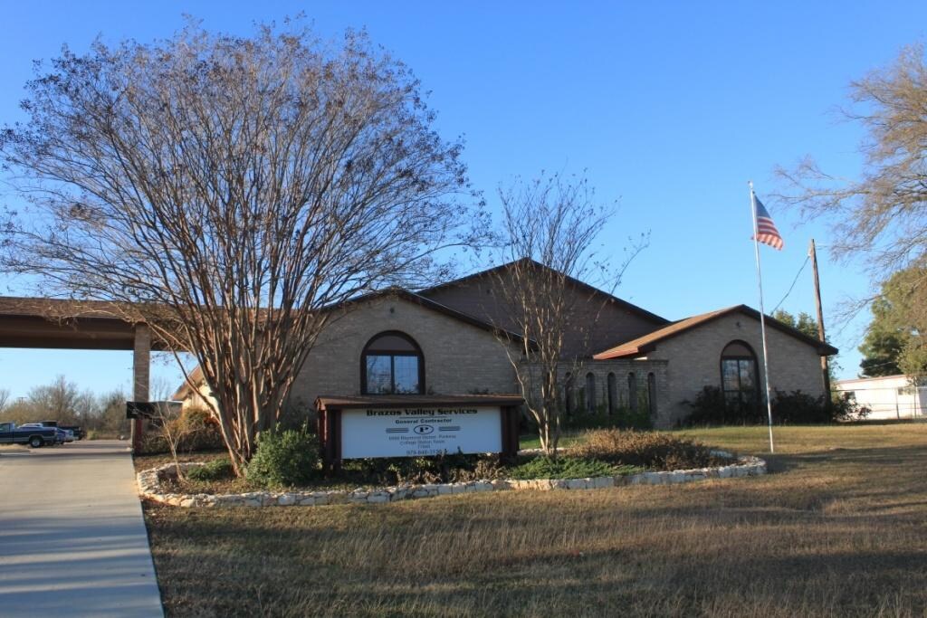 6988 Raymond Stotzer, College Station, TX à vendre Photo principale- Image 1 de 31