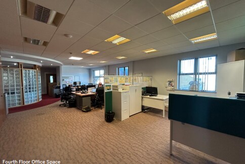 3 Glengall St, Belfast, CAT BT12 5AB - Unit Fourth -  - Interior Photo - Image 2 of 4