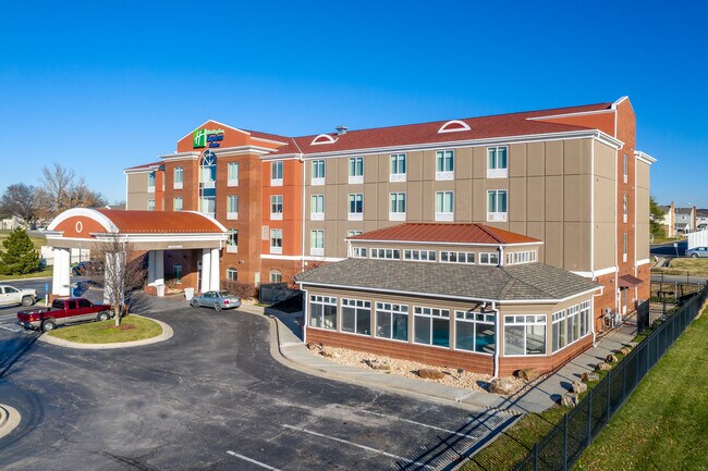 More details for 12801 S 71 Hwy, Grandview, MO - Hospitality for Sale