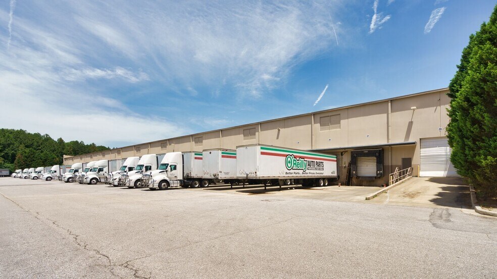 4000 S Corporate Pky, Forest Park, GA for lease - Building Photo - Image 2 of 5