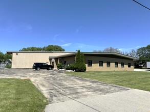 3675 N Main St, Oshkosh, WI for lease Building Photo- Image 1 of 12