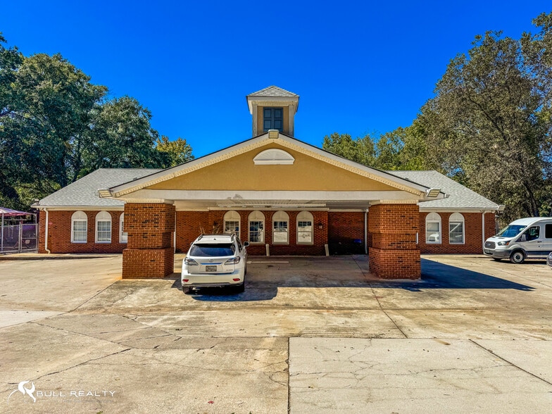 2326 Bouldercrest Rd SE, Atlanta, GA à vendre - Photo du bâtiment - Image 3 de 25