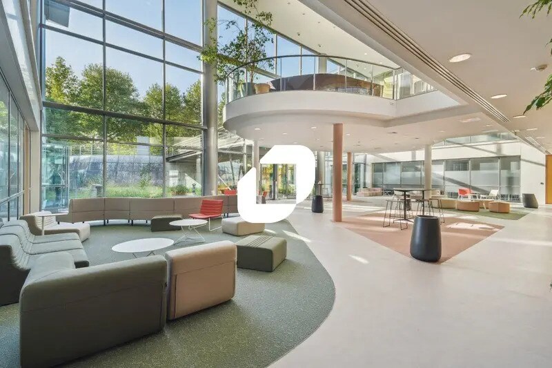 Office in Roissy-en-France for lease Lobby- Image 1 of 21