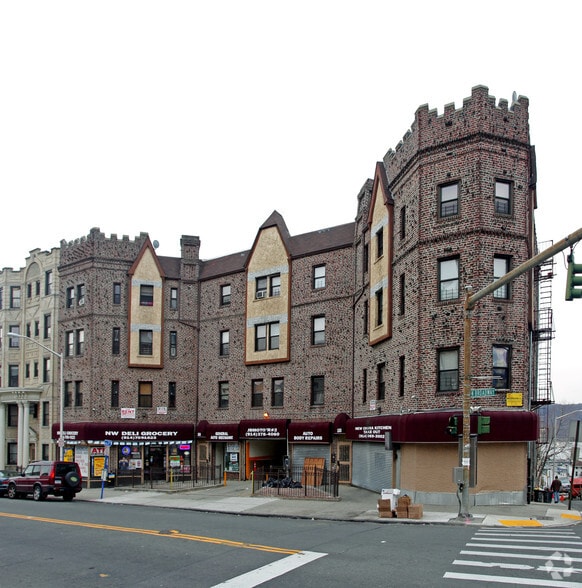 151-157 N Broadway, Yonkers, NY for lease - Primary Photo - Image 1 of 2