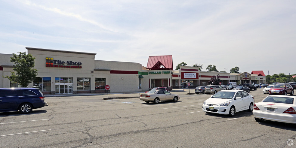 1000-1130 US Highway 1, Edison, NJ à vendre - Photo principale - Image 1 de 1