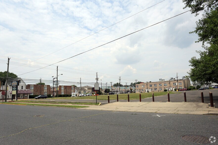 931 White Horse Pike, Haddon Township, NJ à louer - Photo du bâtiment - Image 3 de 4
