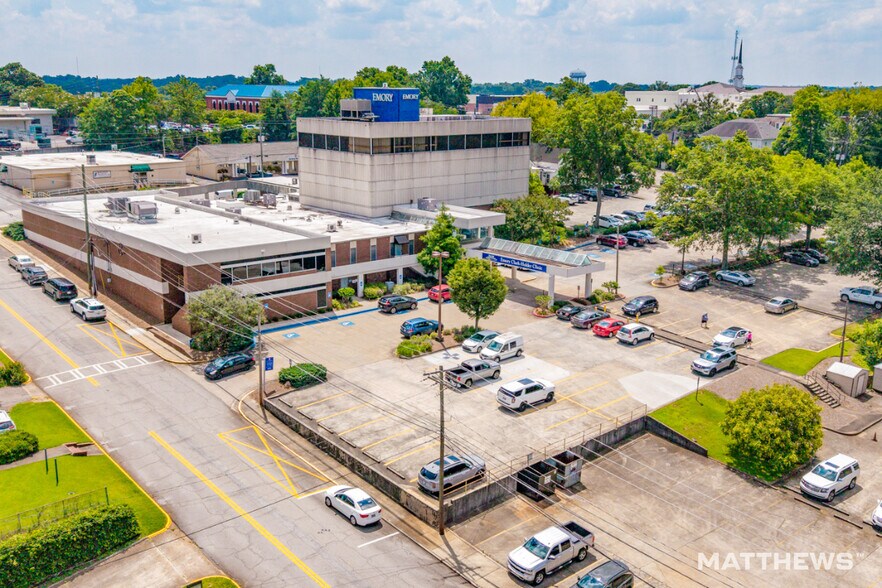 Emory Health 10% Cap 62kSF NNN Portfolio portefeuille de 3 propriétés à vendre sur LoopNet.ca - Photo du bâtiment - Image 2 de 8
