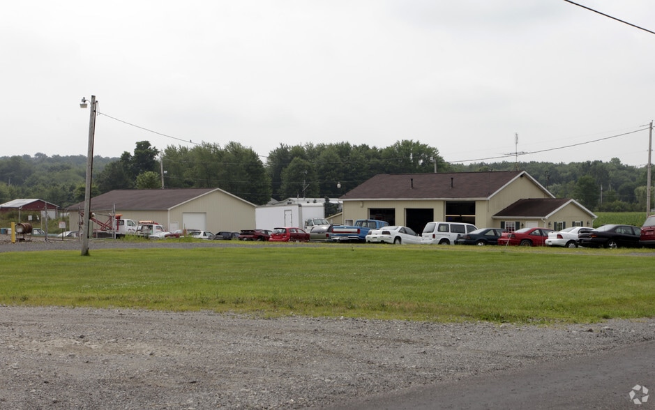 10320 Brosius Rd, Garrettsville, OH à vendre - Photo du bâtiment - Image 2 de 6