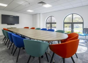 2 Park Ln, Leeds for lease Interior Photo- Image 2 of 7