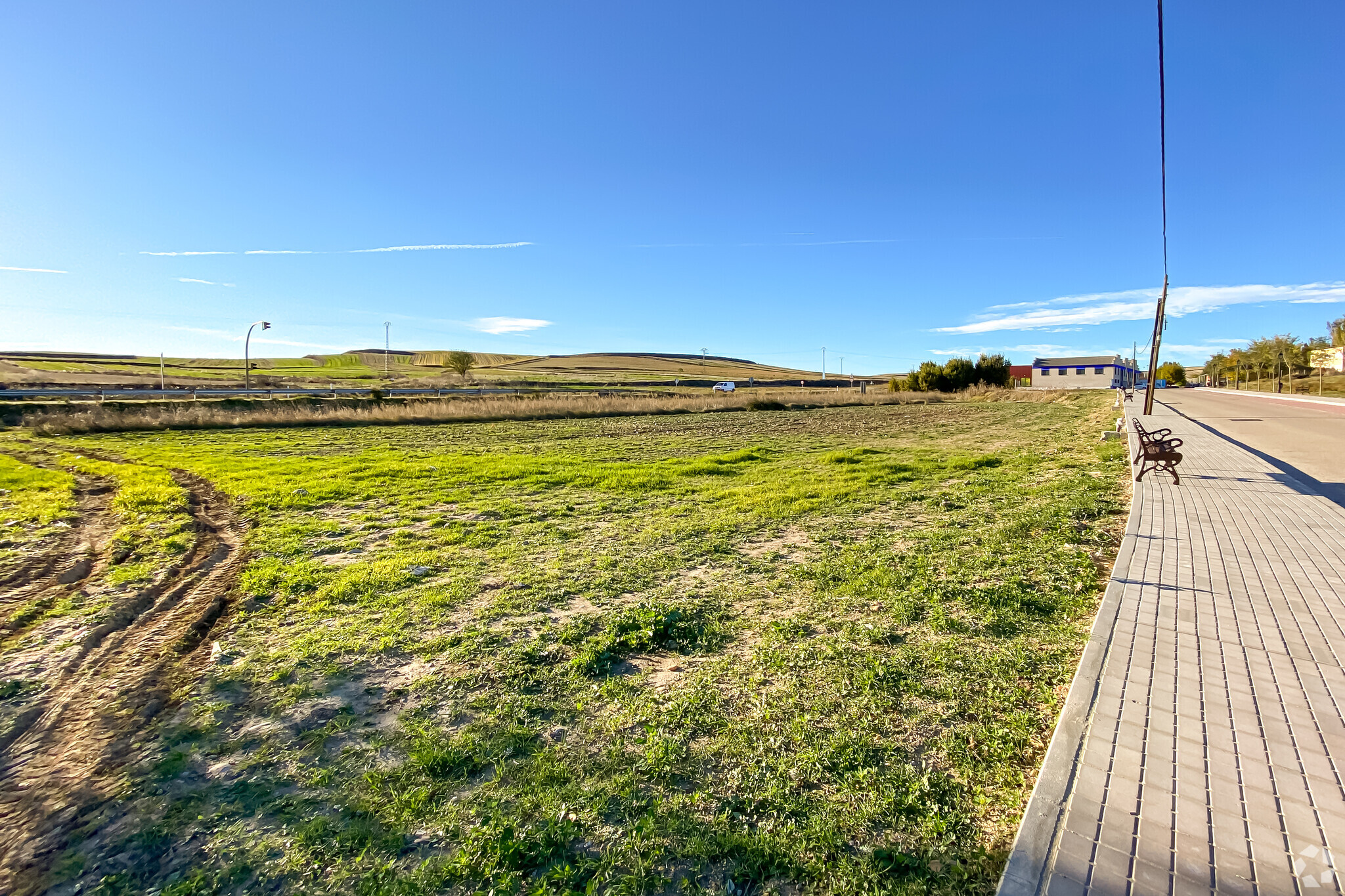 Land in Ajalvir, MAD for sale Primary Photo- Image 1 of 3