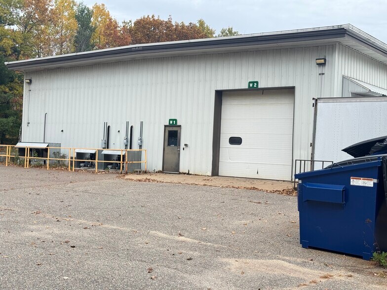 Rhinelander Industrial Park portefeuille de 2 propriétés à vendre sur LoopNet.ca - Photo du bâtiment - Image 3 de 16