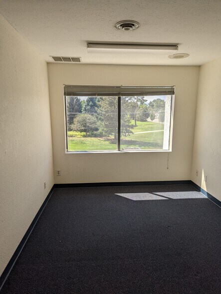 5275 Marshall St, Arvada, CO for lease - Interior Photo - Image 3 of 15