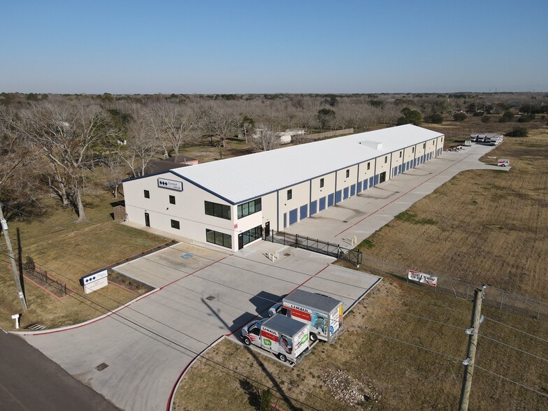 7227 Cemetary Rd, Manvel, TX for sale - Building Photo - Image 3 of 10