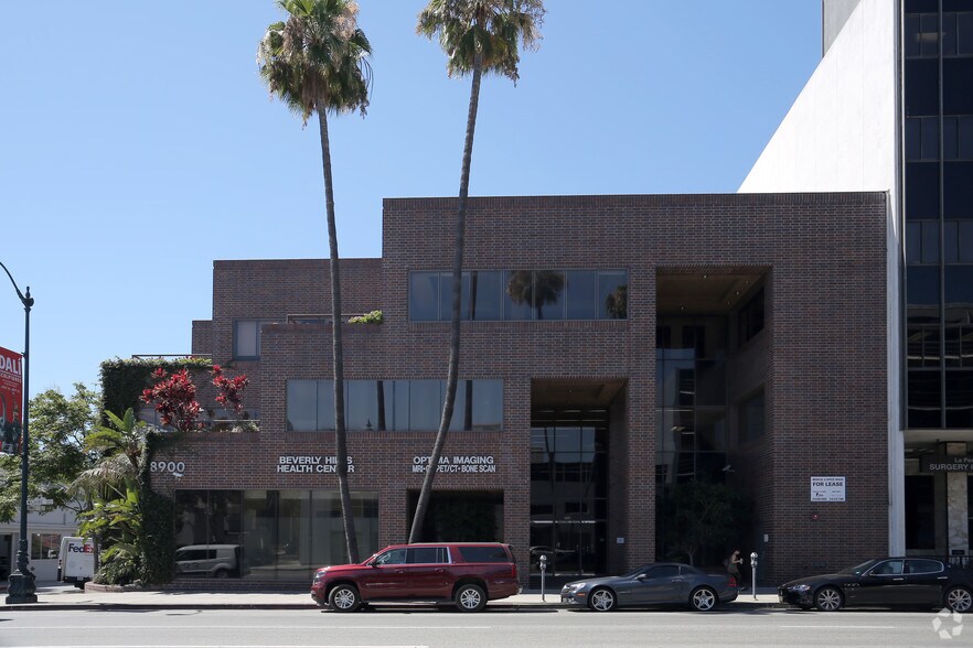 8900 Wilshire Blvd, Beverly Hills, CA à louer - Photo du bâtiment - Image 2 de 8