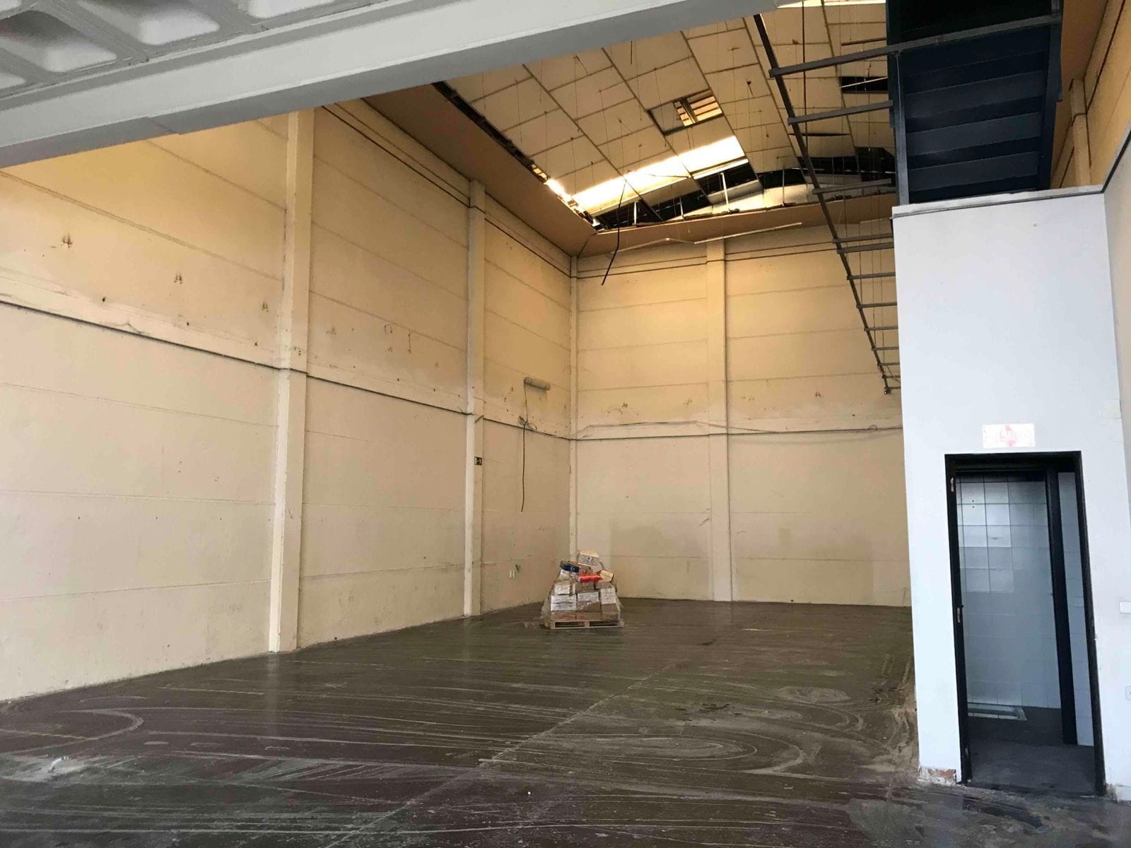 Industriel dans San Sebastián de los Reyes, Madrid à louer Photo intérieure- Image 1 de 6