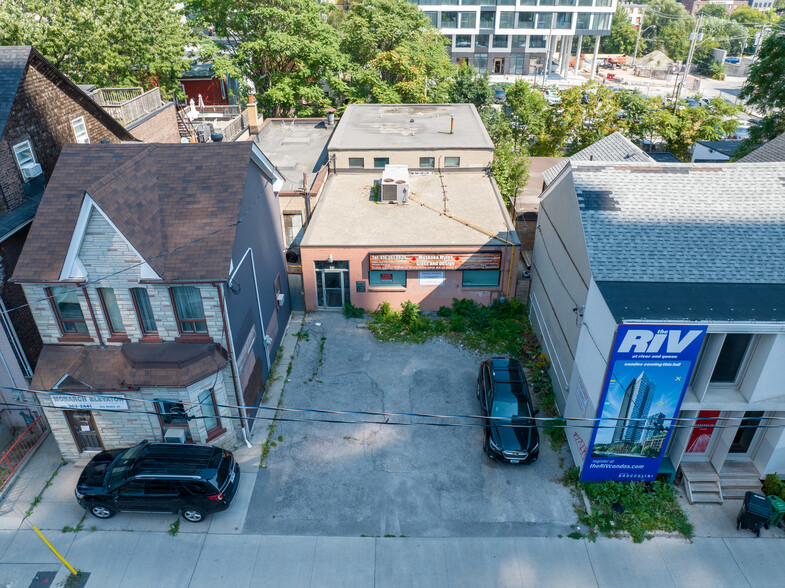 99 River St, Toronto, ON à vendre - Photo du bâtiment - Image 2 de 11