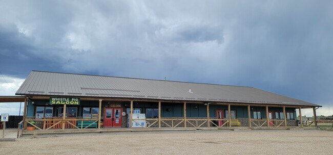 Plus de détails pour 2000 Hwy 130, Saratoga, WY - Commerce de détail à vendre