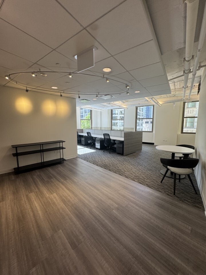 400 N Michigan Ave, Chicago, IL for lease Interior Photo- Image 1 of 8