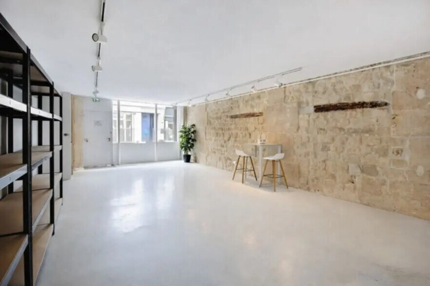 7 Rue Charles-François Dupuis, Paris for lease - Building Photo - Image 1 of 9