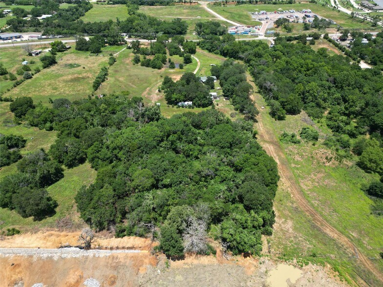 2880 FM 2931, Aubrey, TX à vendre - Photo du bâtiment - Image 3 de 24