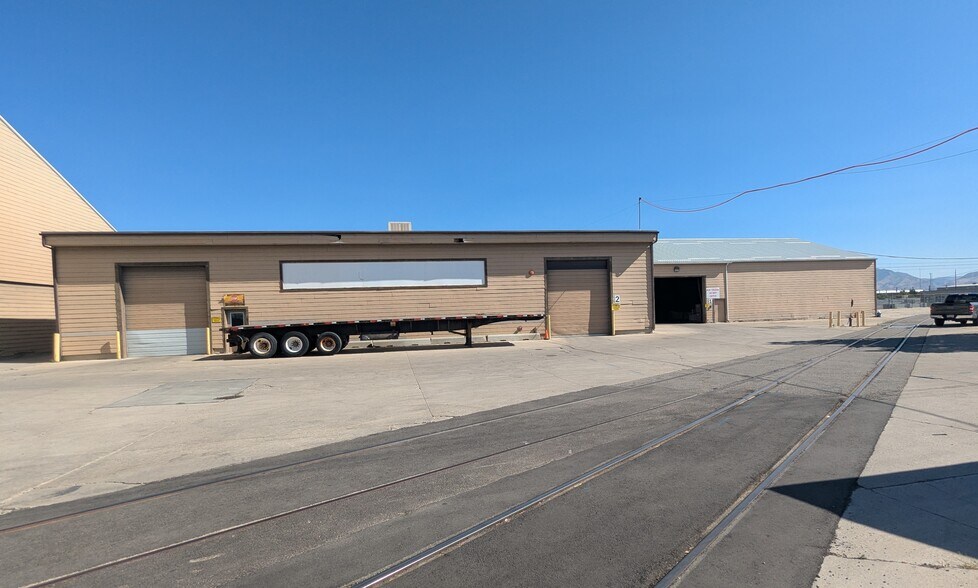 7380 700 W, Midvale, UT à louer - Photo du bâtiment - Image 3 de 10