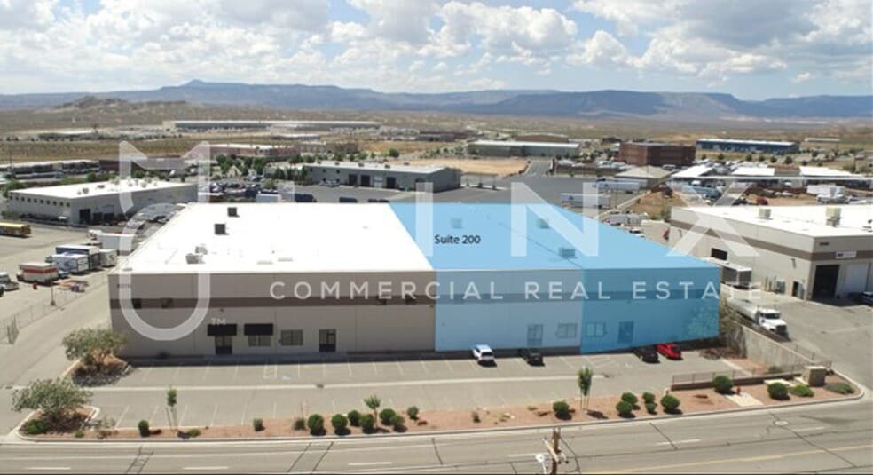 1076 E Commerce St, St George, UT for lease - Building Photo - Image 3 of 7