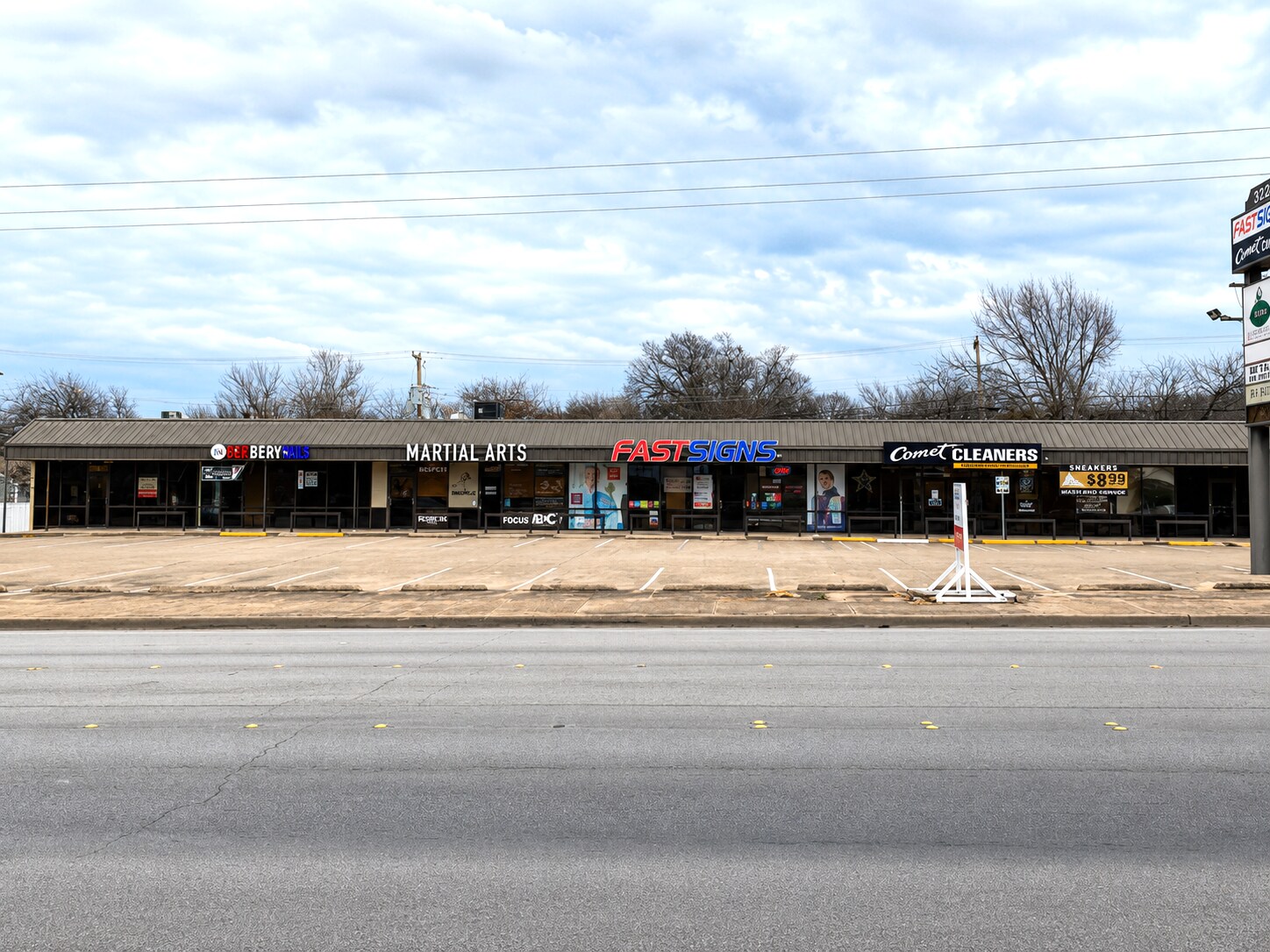 2603 8th Ave, Fort Worth, TX for lease Building Photo- Image 1 of 7