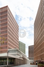 Avinguda del Carrilet, L'Hospitalet de Llobregat, Barcelona à louer Photo du bâtiment- Image 1 de 11