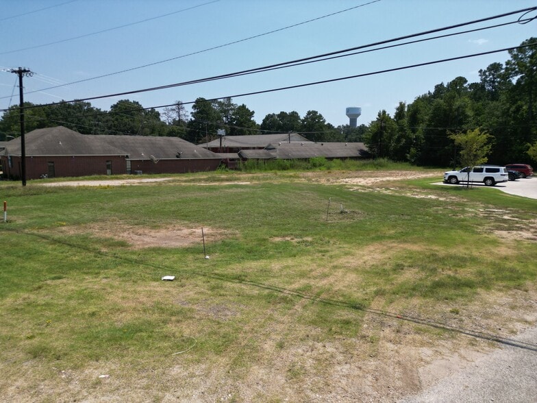 225 W Gibson St, Jasper, TX à vendre - Photo du bâtiment - Image 2 de 10