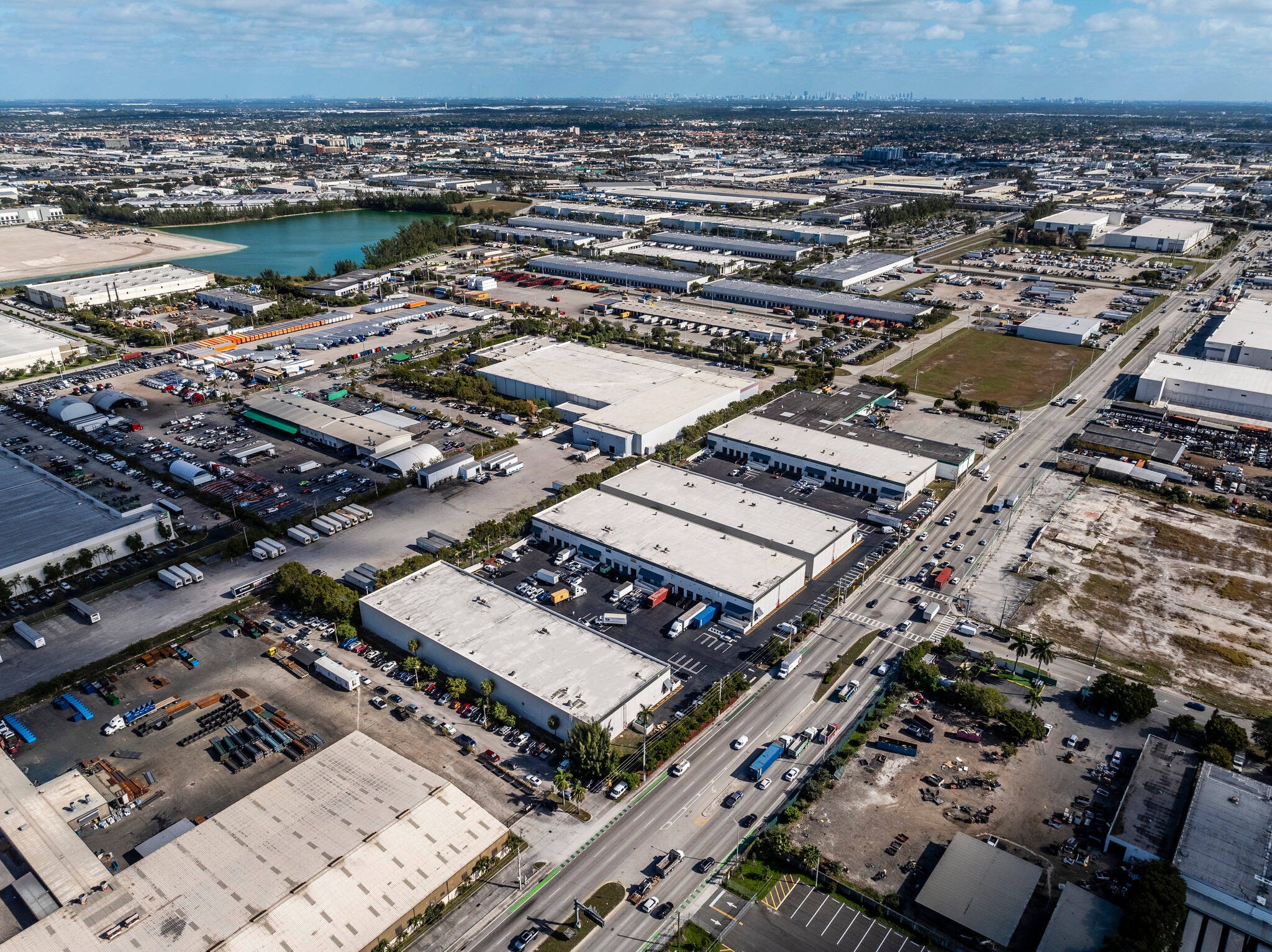 8405-8435 NW 74th St, Medley, FL for lease Primary Photo- Image 1 of 2