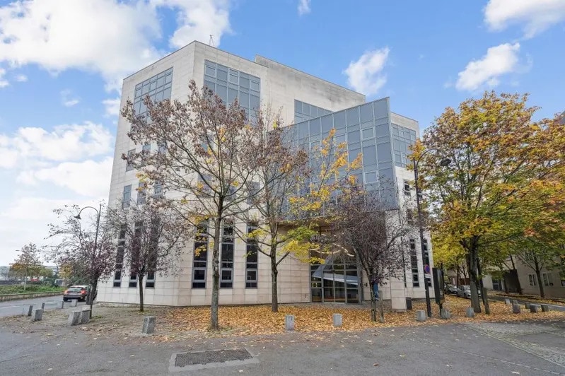 6-8 Rue Eugène Et Armand Peugeot, Rueil-Malmaison for lease Building Photo- Image 1 of 9