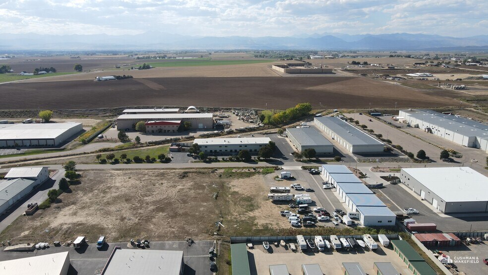 305 Mountain Vw rd, Johnstown, CO à vendre - Photo du bâtiment - Image 2 de 4