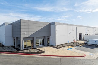 Plus de détails pour 1030-1050 E Valencia Dr, Fullerton, CA - Industriel à louer