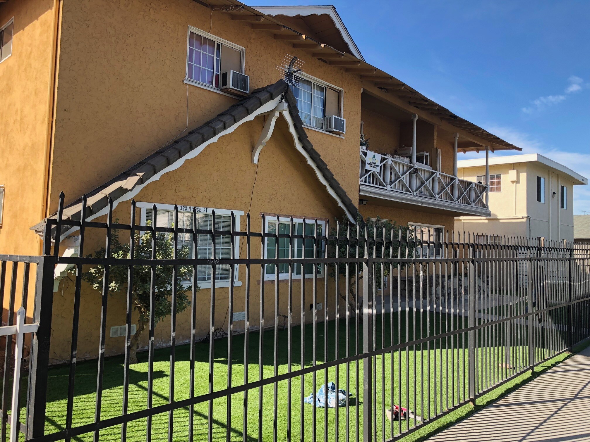 323 N Rose St, Anaheim, CA à vendre Photo du bâtiment- Image 1 de 3