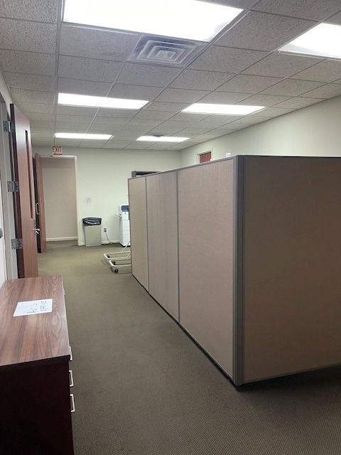 4005 S Memorial Dr, Winterville, NC à louer Photo intérieure- Image 1 de 20