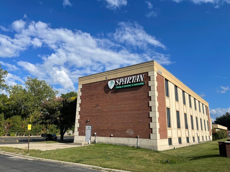 2300 Dixie Hwy, Waterford, MI for lease - Building Photo - Image 1 of 13