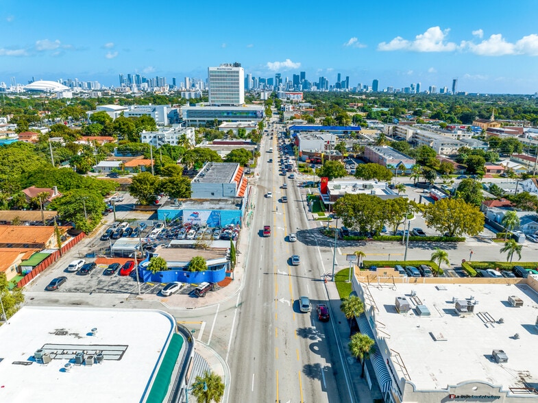 2945 SW 8th St, Miami, FL for lease - Aerial - Image 2 of 34