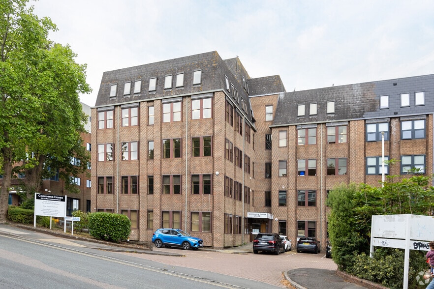 21-27 Perrymount Rd, Haywards Heath for lease - Building Photo - Image 2 of 3