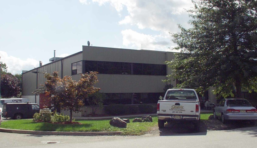 29 Edison Ave, Oakland, NJ à louer - Photo du bâtiment - Image 2 de 28