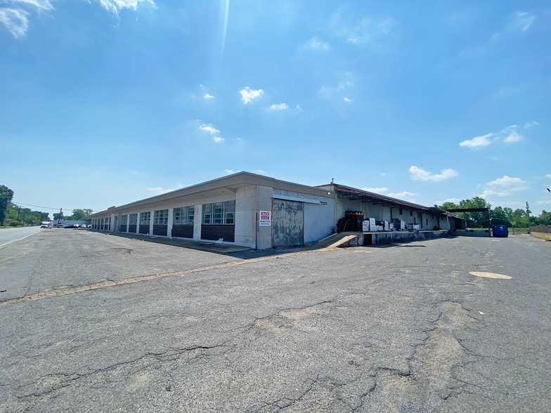 1650 E Washington Ave, North Little Rock, AR for lease - Building Photo - Image 2 of 6