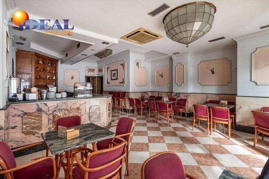 Pdta Francisco Javier Cob, 18, Granada, Granada for sale - Building Photo - Image 3 of 16