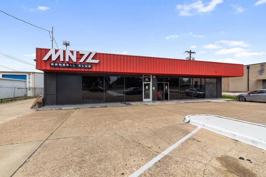 1700 E Villa Maria Rd, Bryan, TX for sale - Building Photo - Image 1 of 14
