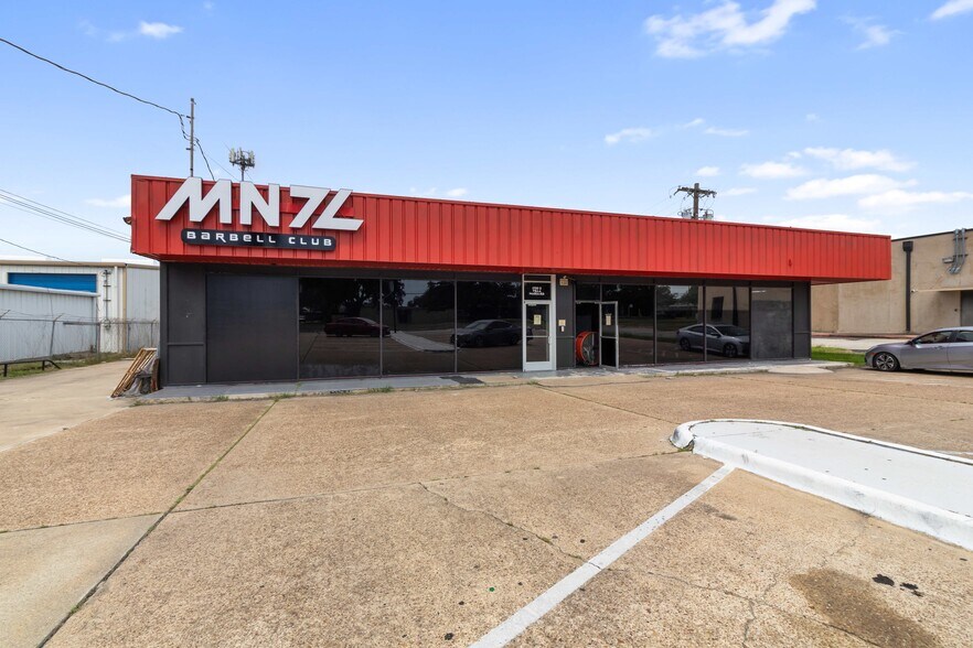 1700 E Villa Maria Rd, Bryan, TX à vendre - Photo du bâtiment - Image 1 de 14