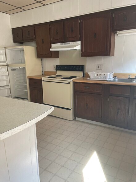 117 Market St, Kittanning, PA à vendre - Photo du bâtiment - Image 2 de 14