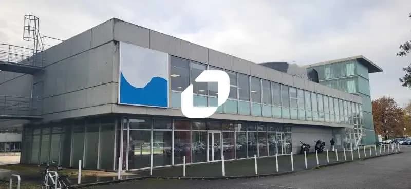 Office in Mérignac for lease Building Photo- Image 1 of 7