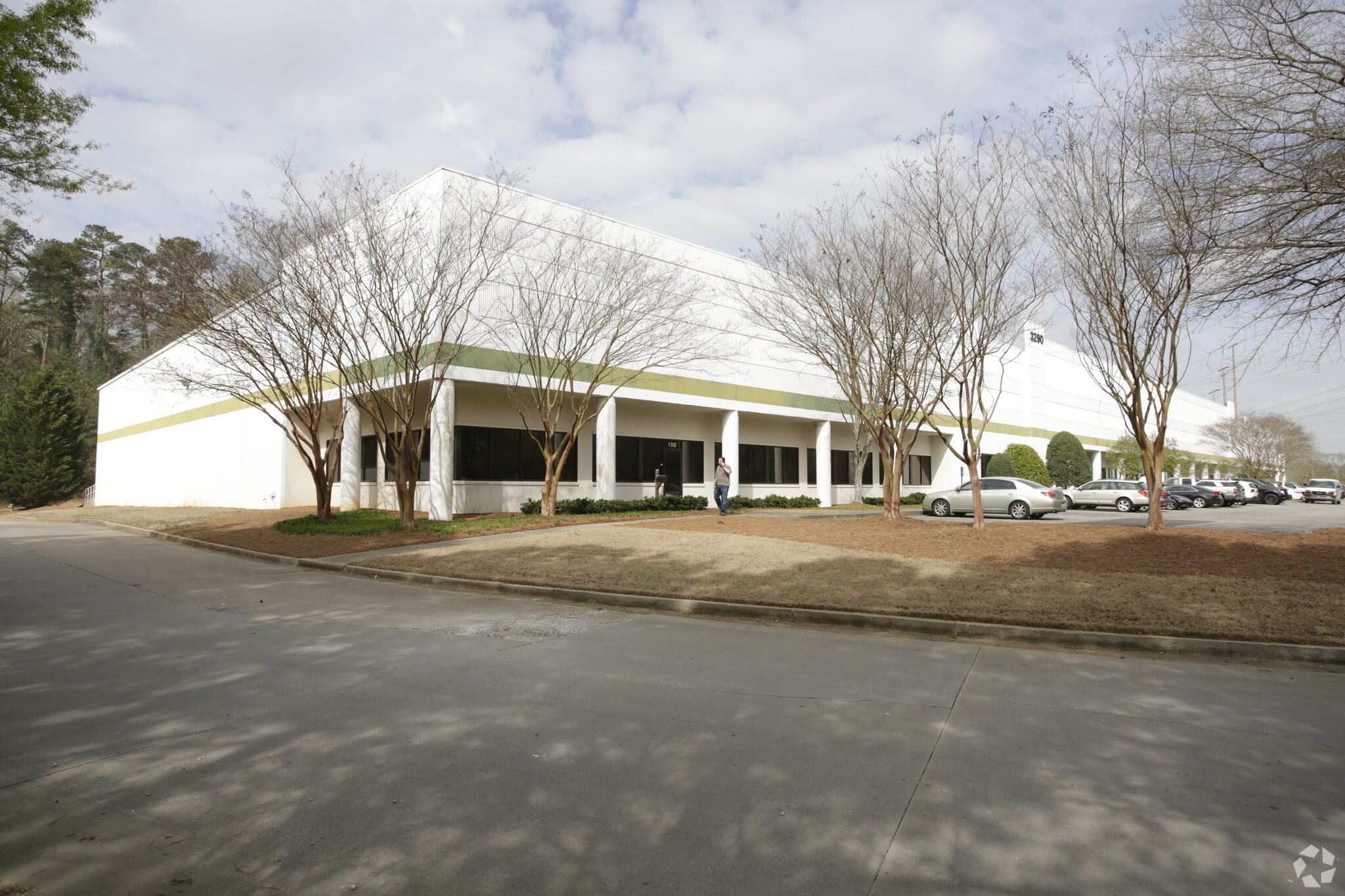 3290 Green Pointe Pky, Peachtree Corners, GA for lease Primary Photo- Image 1 of 11