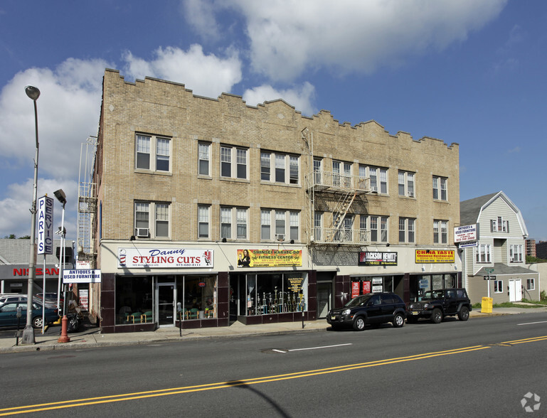 382-388 Bloomfield Ave, Bloomfield, NJ à vendre - Photo principale - Image 1 de 1