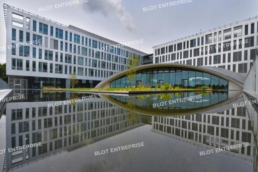 Bureau dans Cesson-Sévigné à louer - Photo du bâtiment - Image 1 de 10